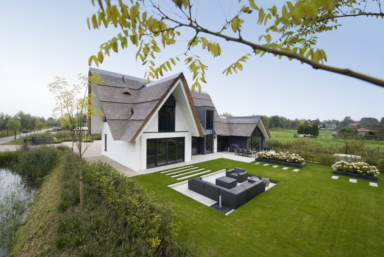 With a view afbeelding 8