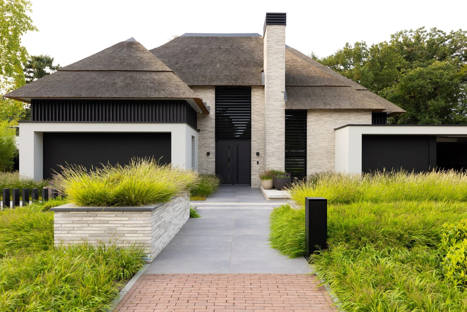 Collaboration between lines afbeelding 1