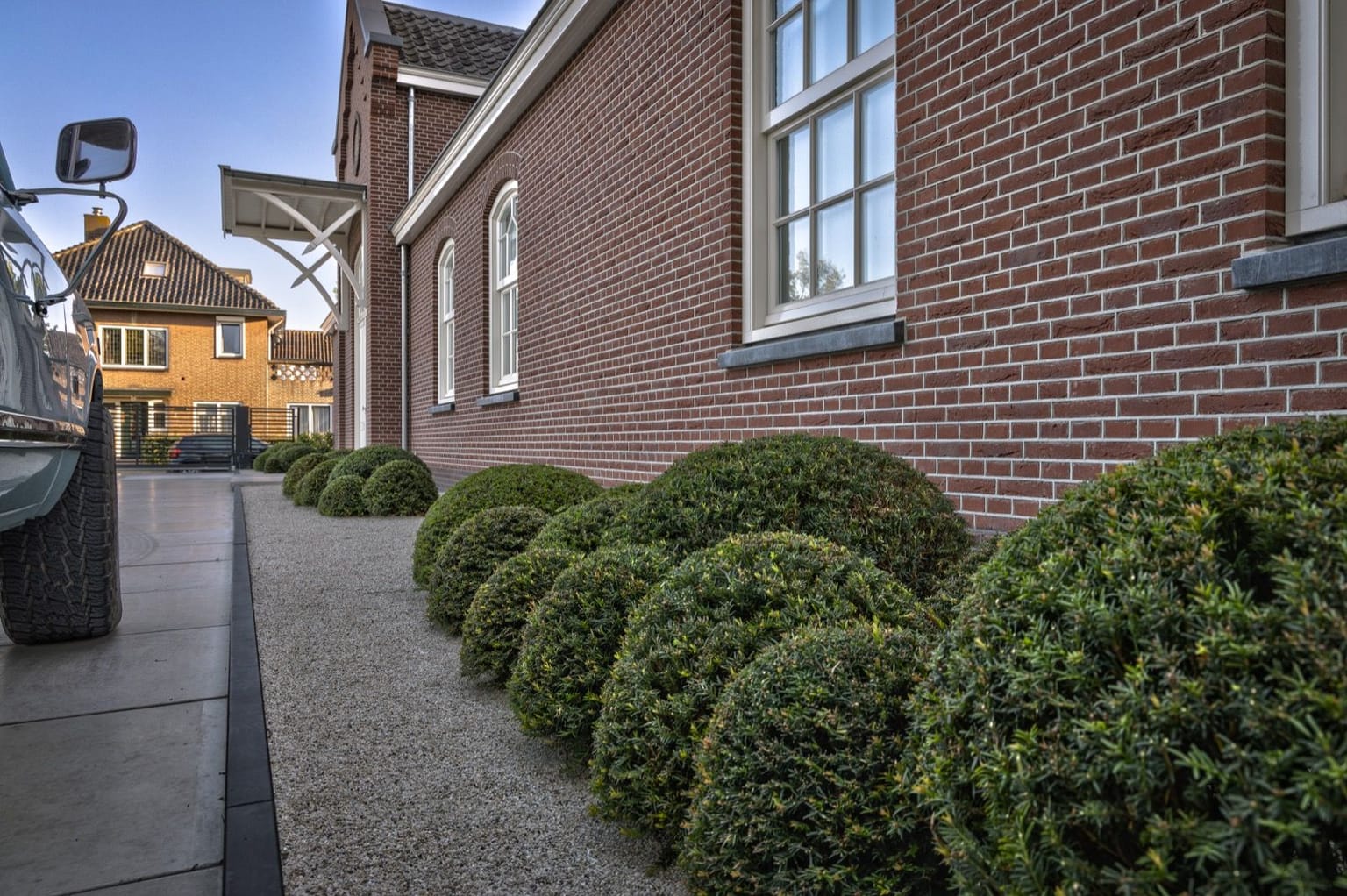 Modern monumentaal afbeelding 1